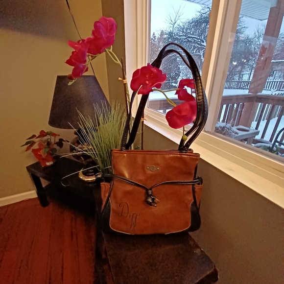 Purse - Picture 2 of 4